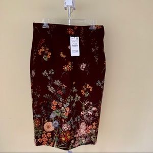 Zara Floral Print Pencil Skirt